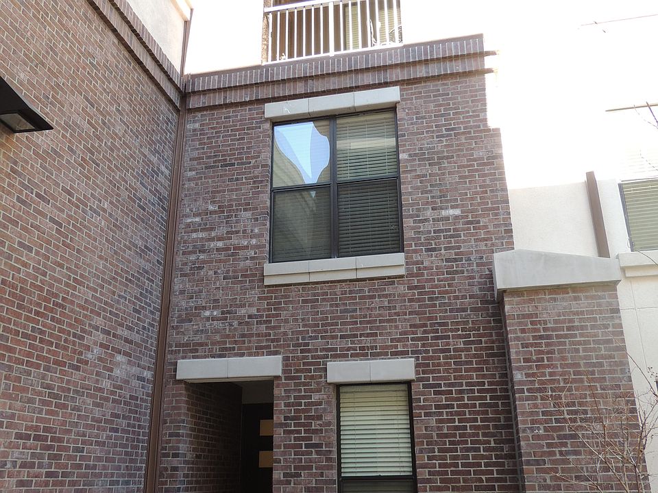 1st image of 131 Orange Ct
