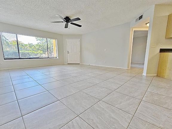 5th image of 1550 S Belcher Rd APT 516