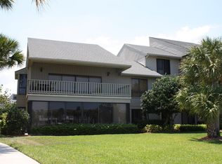 1880 Bay Rd, Vero Beach, FL 32963