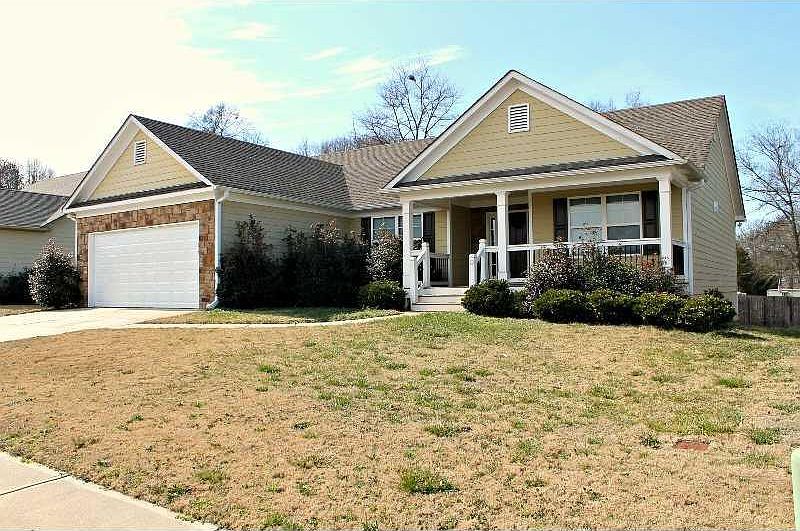 1st image of 52 Chimney Springs Dr