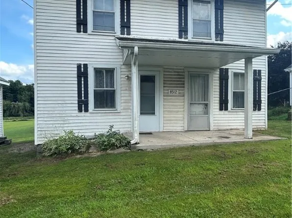 8512 Mapleton St SE, East Canton, OH 44730