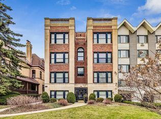 552 W Deming Pl #1, Chicago, IL 60614