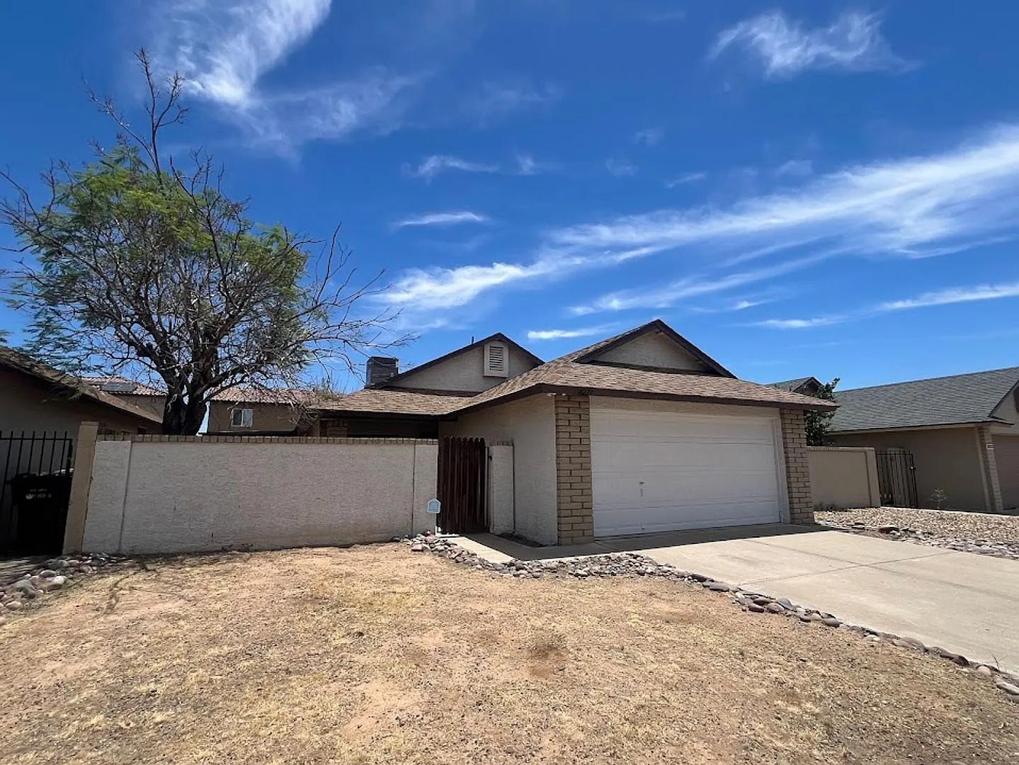 Charming 2 Bedroom, 2 Bathroom Home for Rent! Call for details on our secuirty deposit alternativ... — Photo 2