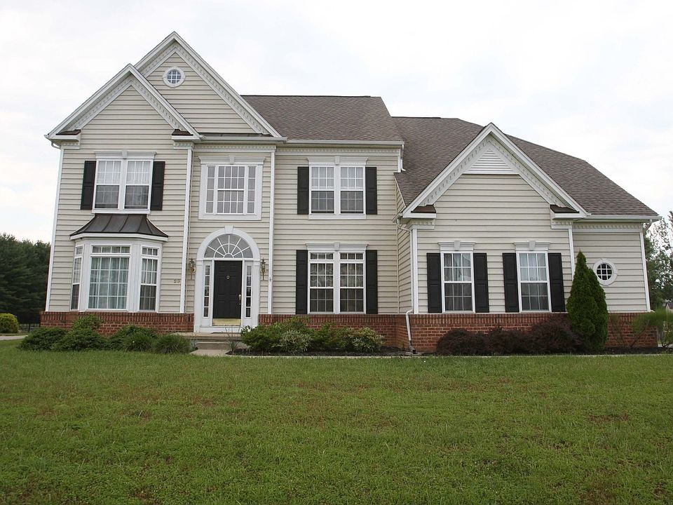 1st image of 29 Hempstead Dr