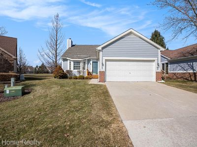 31141 Rolling Grove Dr #80, Novi, MI, 48377