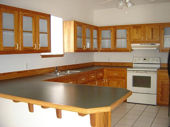4th image of 301 Palm Ave