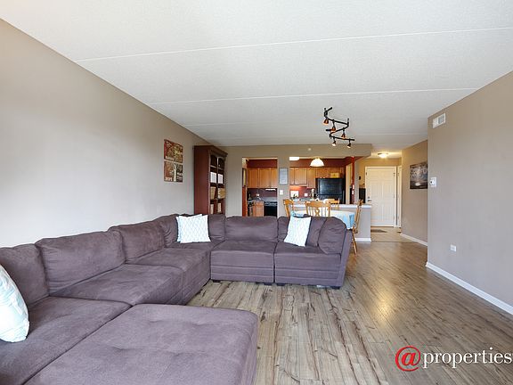 Living Room / Dining Room