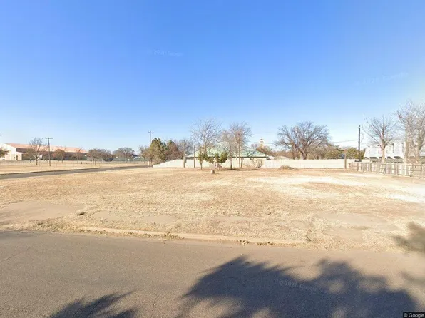1922 15th St, Lubbock, TX 79401