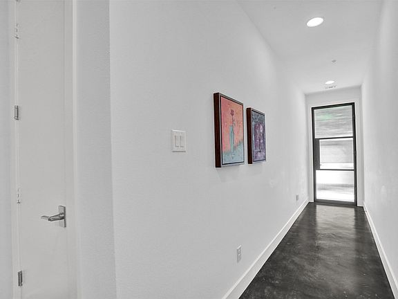 4th image of 13001 Hutton Dr #10