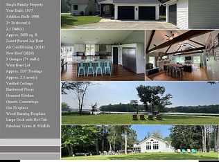 N475 River Dr, Menominee, MI 49858