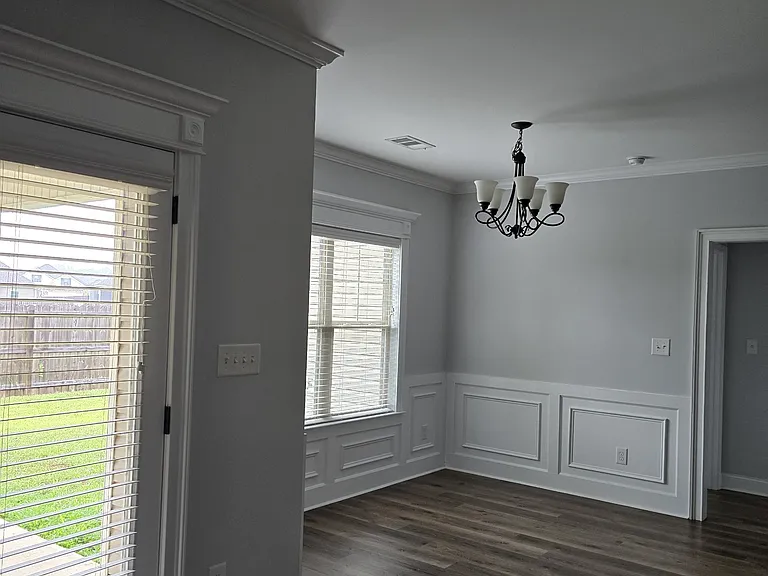 108 Wenlock Cir — Photo 13