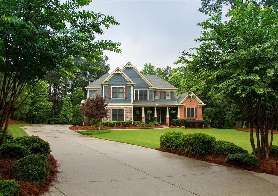 1st image of 160 Stillwater Ln