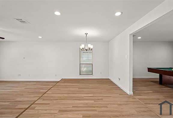 4th image of 4900 Brandenburg Ln