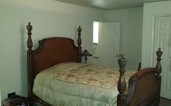 4th image of 8219 Rayville Dr
