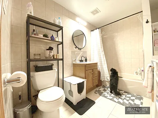 Rented by ZealEstate Group Inc | media 28