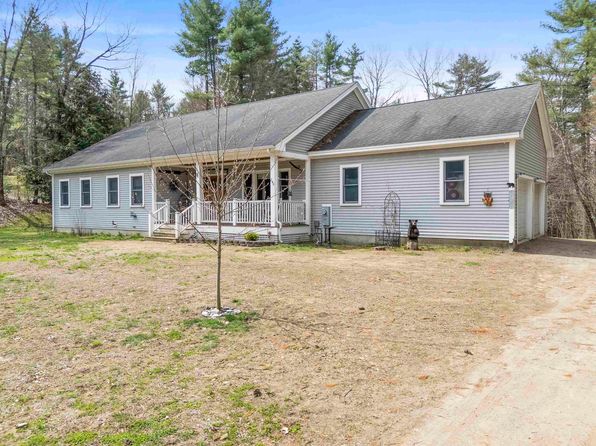 246 Lee Hook Road, Lee, NH 03861
