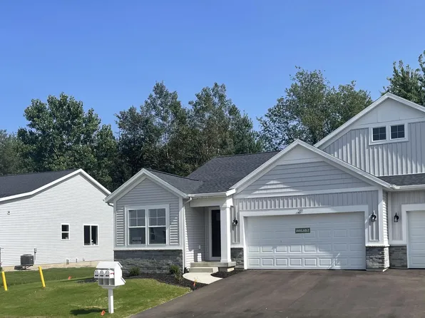 211 Hickory Valley Dr, Kalamazoo, MI 49009