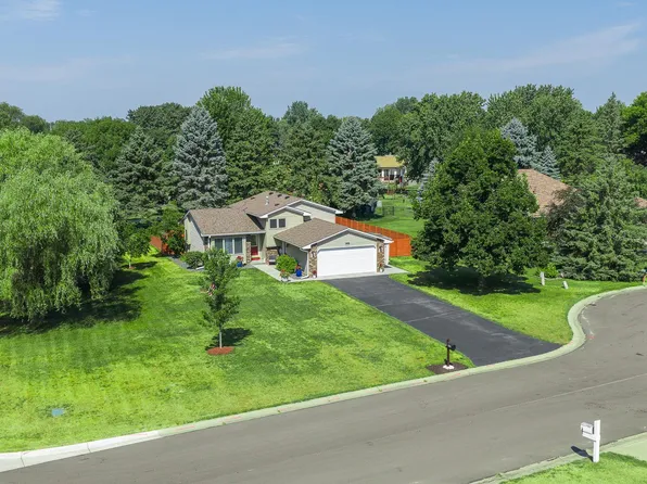 14216 Underclift Ct NW, Andover, MN 55304