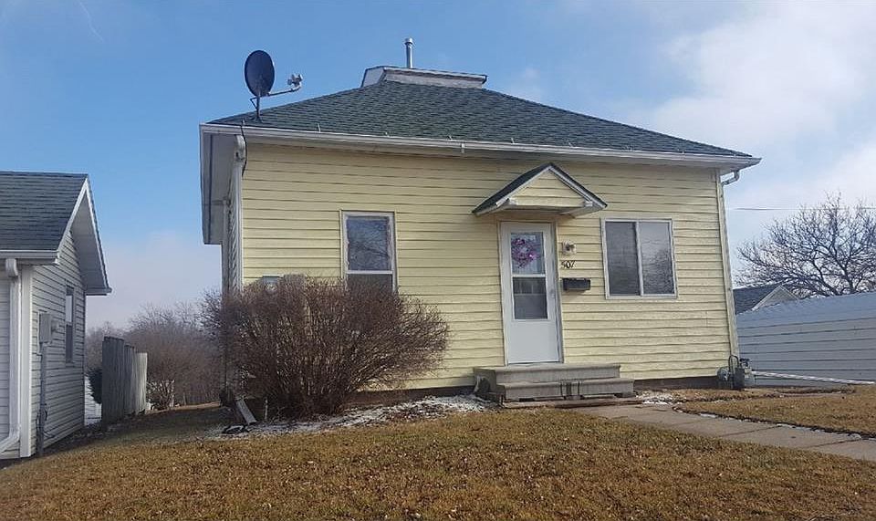 2nd image of 507 S 1st St