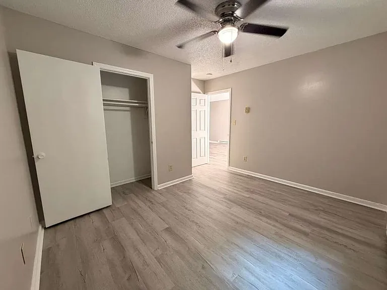 1024 Blair St — Photo 9