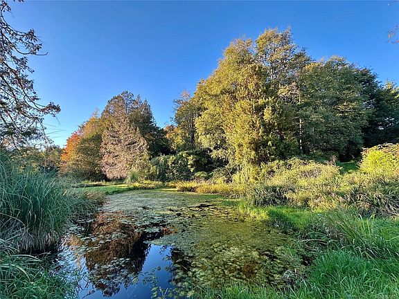 4th image of 2983 NW Bay Rd