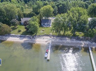 N9669 Bay Shore Ln, Luxemburg, WI 54217