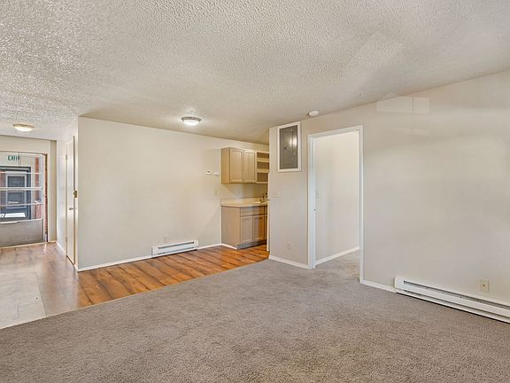 4th image of 9 N Waverly Pl APT 201
