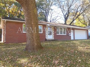 1449 25th St SE, Cedar Rapids, IA 52403