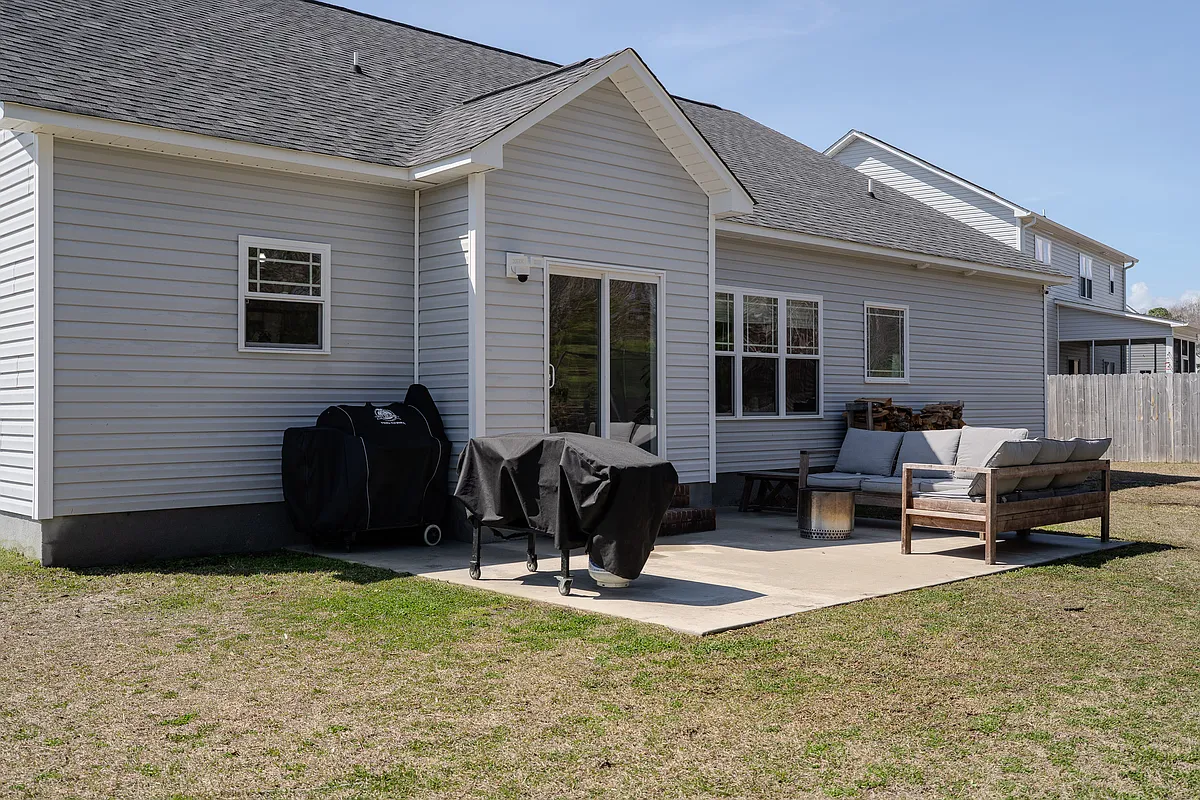 Building Photo - 149 Bridgeport Dr