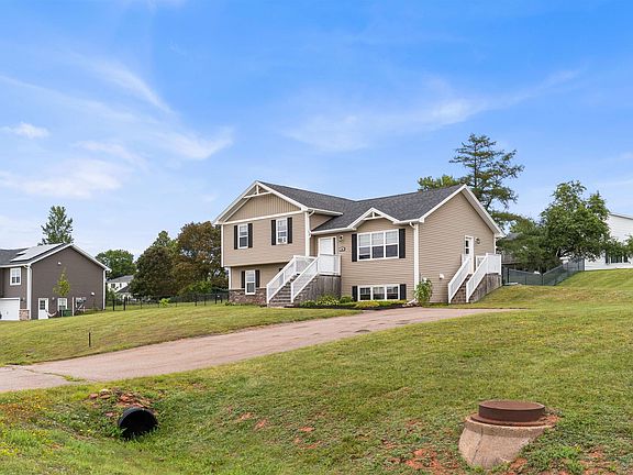 2nd image of 19 Brookside Dr