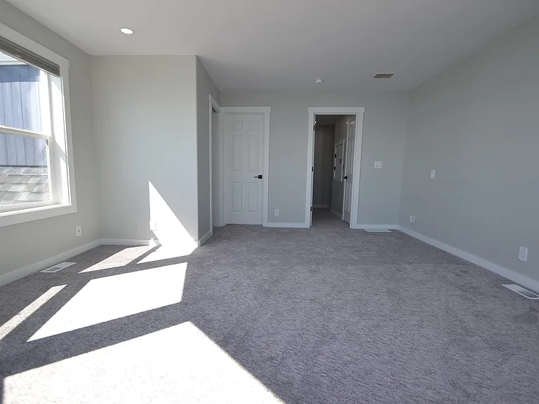 3504 Beach Dr SW — Photo 27