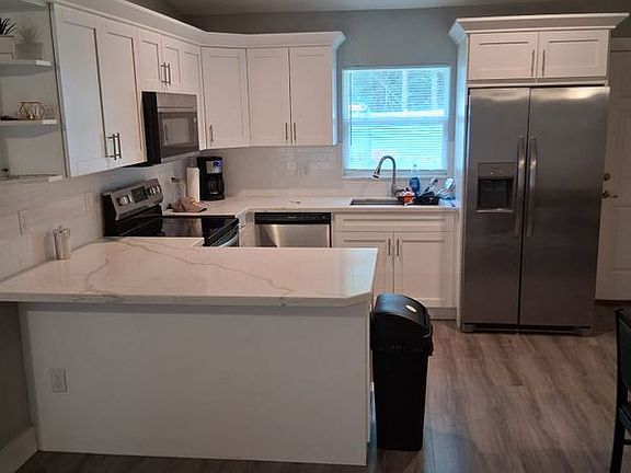 3rd image of 14870 SW 20th Pl