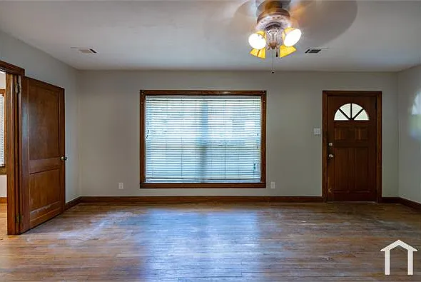 3 bed, 1178 sqft, $1,450 — Photo 2
