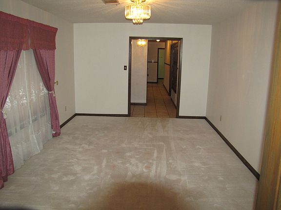 4th image of 315 W Sunset Dr