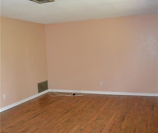 4th image of 1523 Lindale Cir