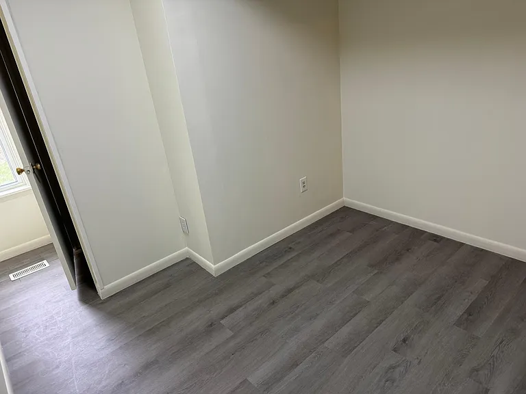 1205 Lind St — Photo 8