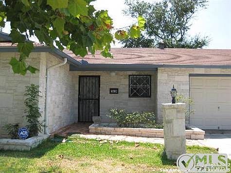 1st image of 7458 Stonehouse Dr