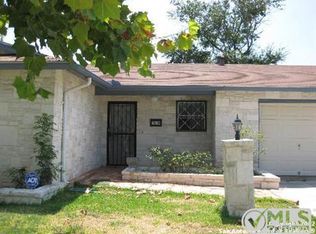 7458 Stonehouse Dr, San Antonio, TX 78227