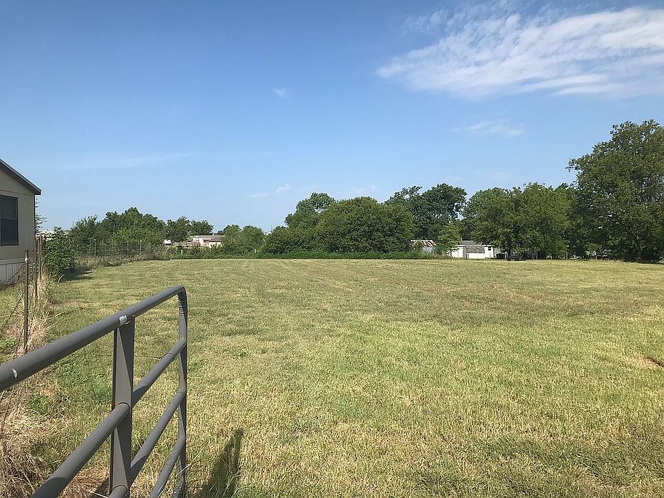 2nd image of 14187 Nightingale Ln