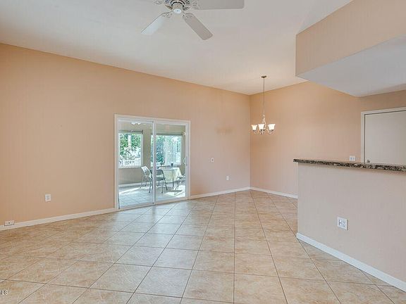 3rd image of 10829 W Sequoia Dr