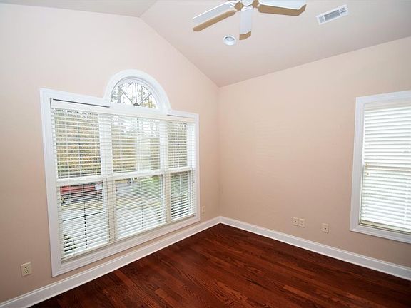 3rd image of 198 Pink Dogwood Cir