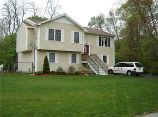 135 Riverside Ave, Warwick, RI 02889