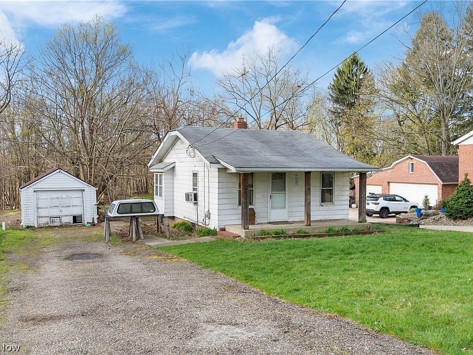 1st image of 1664 Woods Rd