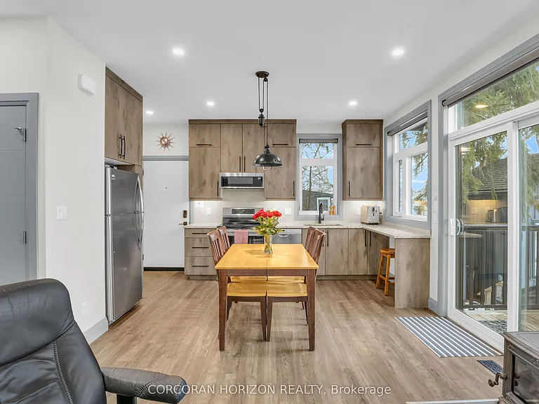 21 Cottage Ln — Photo 11