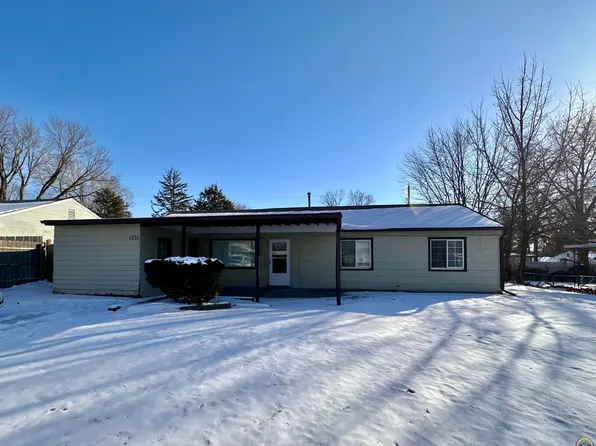 1331 SW Croix St, Topeka, KS 66611