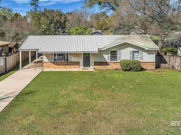 407 E Myrtle Ave, Foley, AL 36535