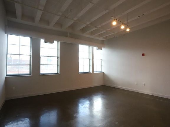 4th image of 24 Mount Vernon St Unit 206