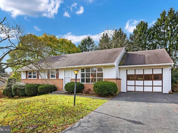 1760 Miller Rd, Dauphin, PA 17018