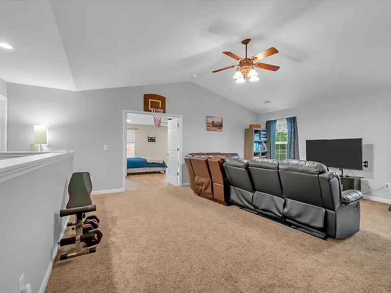 6000 Thrush Ct — Photo 26