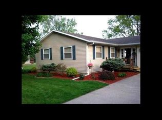 28709 Woodside Dr, Rock Falls, IL 61071